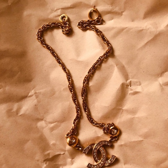 Authentic CHANEL Necklace Pendant - Picture 9 of 11